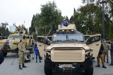 Оружие, использованное во время 44-дневной Отечественной войны Азербайджана, демонстрируется на ярмарке Zəfər (ФОТО)