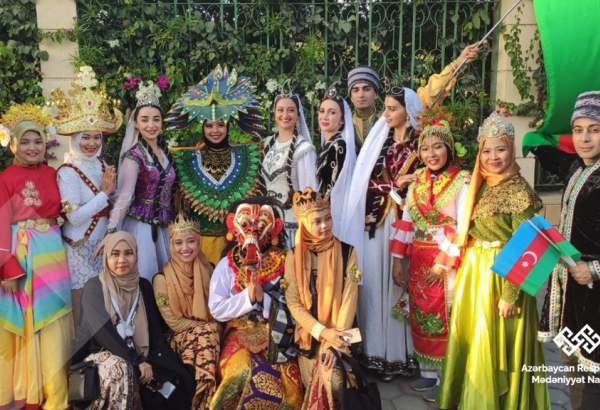 Эстрадно-фольклорный ансамбль Cəngi выступил в Египте (ФОТО)