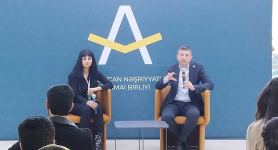 Продай свою книгу - инновационный проект на первой Сумгайытской книжной выставке (ФОТО)