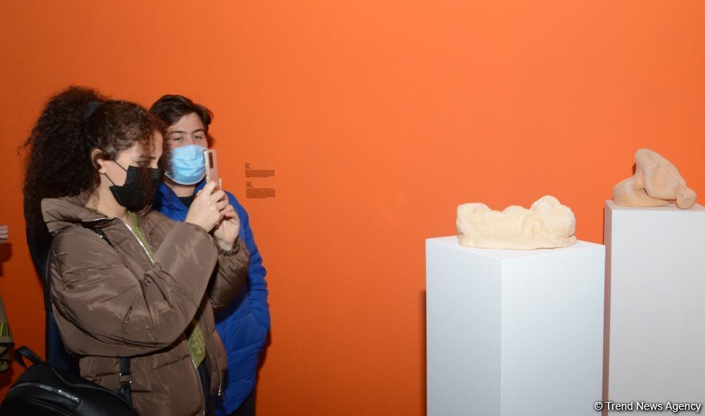 YARAT представил "Город Солнца" – азербайджанские художники исследуют концепцию надежды (ФОТО)