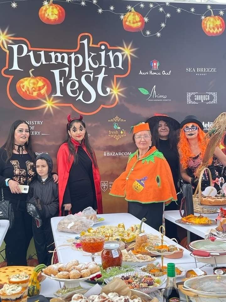 Ведьмы, призраки, вампиры и другие герои фестиваля тыквы в Баку (ФОТО/АУДИО)