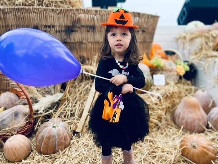 Ведьмы, призраки, вампиры и другие герои фестиваля тыквы в Баку (ФОТО/АУДИО)