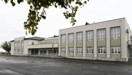 Президент Ильхам Алиев и Первая леди Мехрибан Алиева приняли участие в открытии нового здания Чарханской сельской средней школы в Шамахе (ФОТО/ВИДЕО)