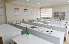 Президент Ильхам Алиев и Первая леди Мехрибан Алиева приняли участие в открытии нового здания Чарханской сельской средней школы в Шамахе (ФОТО/ВИДЕО)