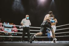 В Баку прошли битвы профессиональных боксеров  в черных папахах (ФОТО)