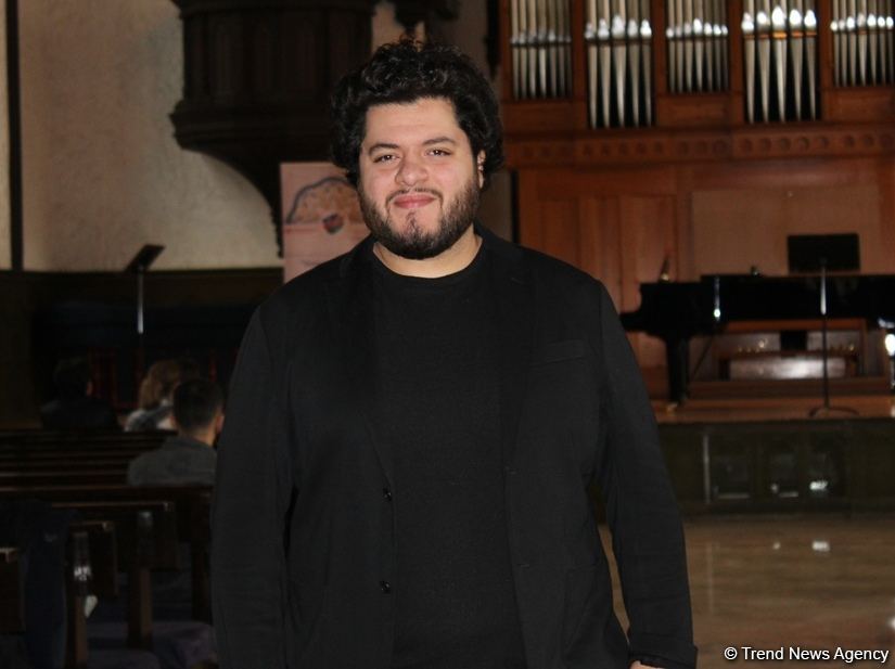 Классическую музыку нельзя превращать в погоню за деньгами – советы всемирно известных вокалистов юным азербайджанцам (ФОТО)