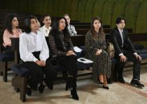 Классическую музыку нельзя превращать в погоню за деньгами – советы всемирно известных вокалистов юным азербайджанцам (ФОТО)