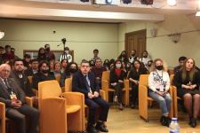 Сражающийся тар, или До последнего дыхания – как в Баку завершился Фестиваль спектаклей 4.4 (ФОТО)