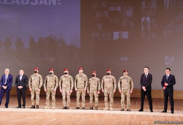 Во Дворце Гейдара Алиева состоялась торжественная премьера фильма "Шуша, ты свободна!" с уникальными реальными кадрами боев (ФОТО)