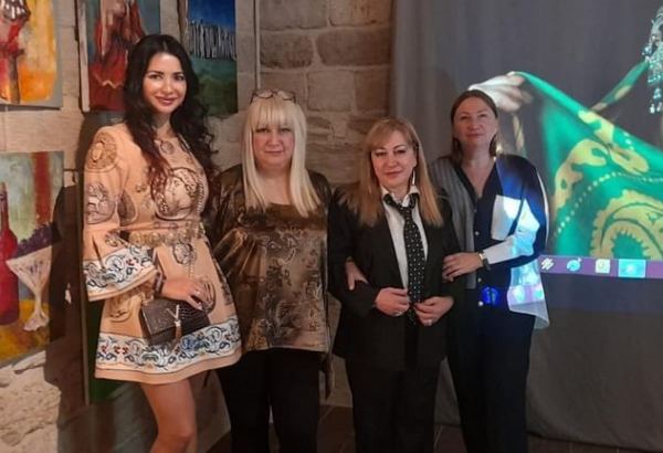 В Баку появилась Хорезмская красавица (ФОТО/ВИДЕО)