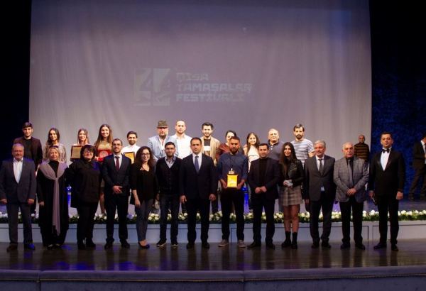 В Баку прошла церемония награждения победителей Фестиваля спектаклей 4.4  (ФОТО)