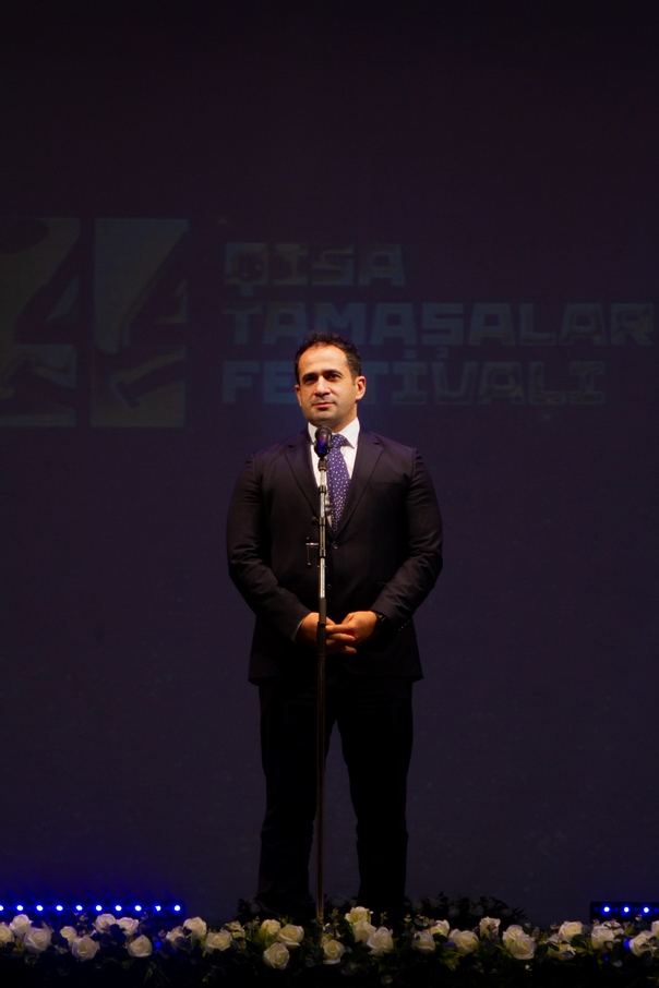 В Баку прошла церемония награждения победителей Фестиваля спектаклей 4.4  (ФОТО)