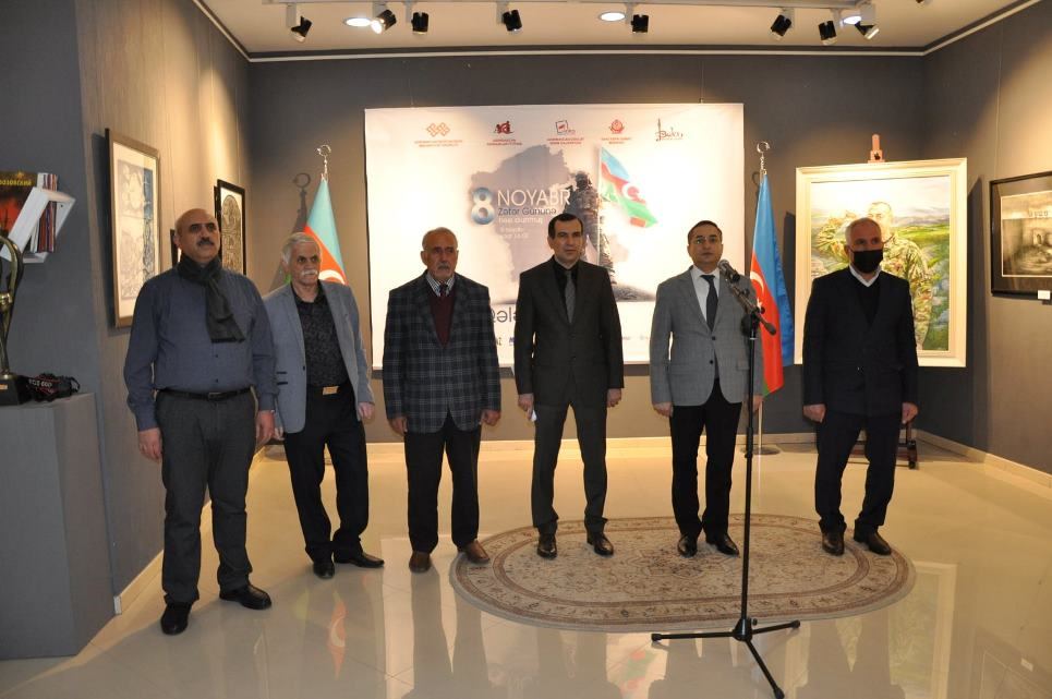 В Баку открылась экспозиция "Смелость побеждать", посвященная Дню Победы (ФОТО)