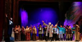 Потрясающий спектакль в Баку – путешествие в XVIII век (ФОТО)