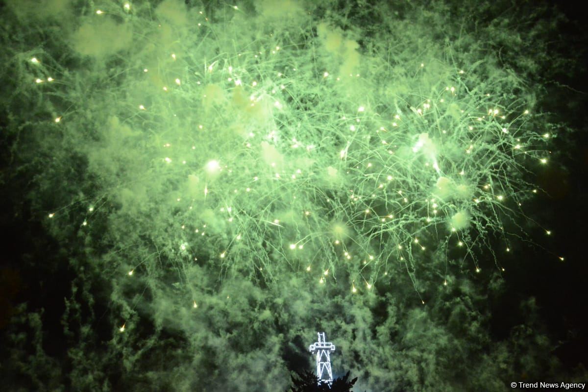 В Баку состоялся музыкальный фейерверк, посвященный Дню Победы (ФОТО/ВИДЕО)