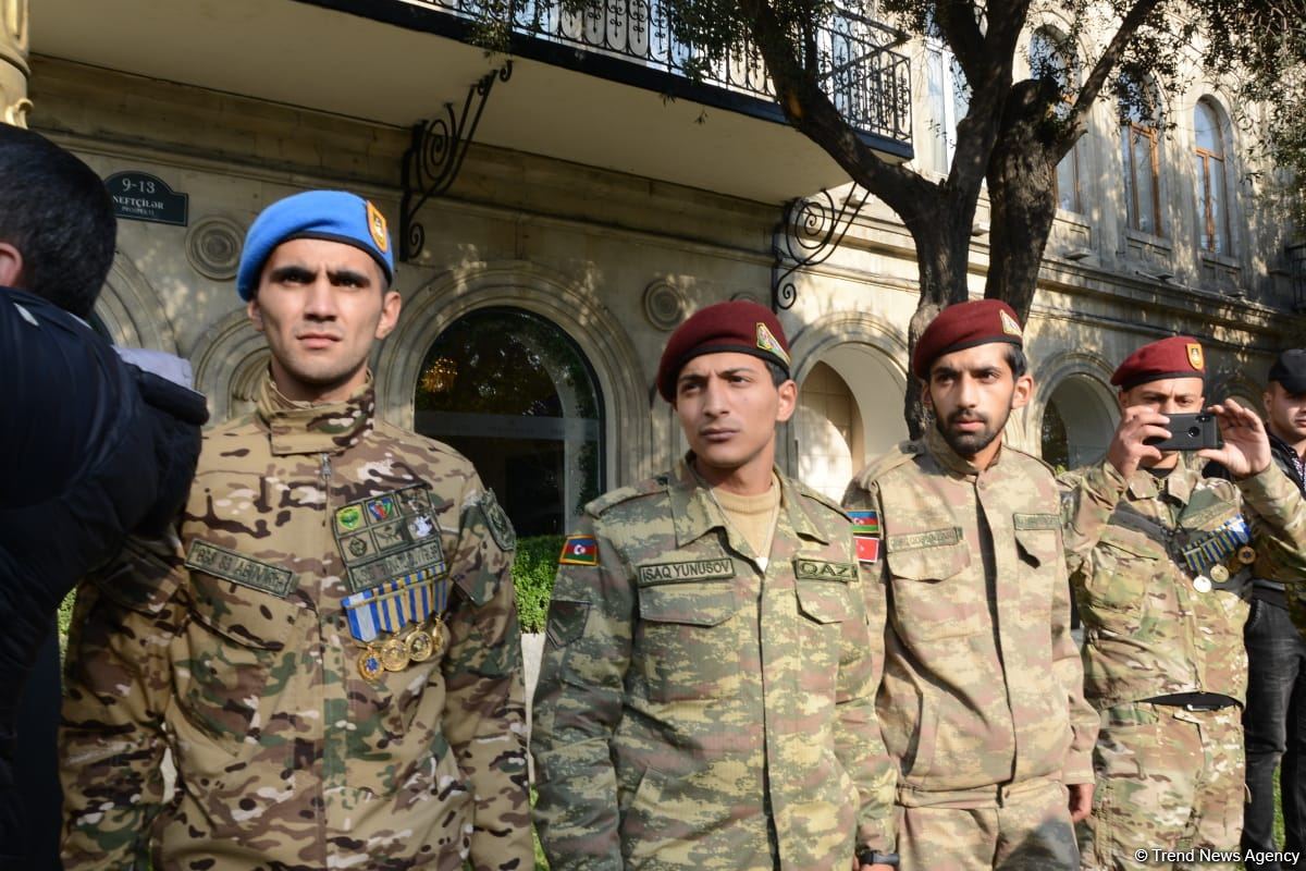 В Баку состоялись шествие и флешмоб, посвященные Дню Победы (ФОТО/ВИДЕО)