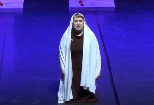 Бакинская русдрама представила моноспектакль "Моя война!" – когда слова проникают в самые потаенные глубины души (ФОТО)