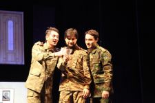 Bir nəfəs qədər – спектакль о матери, которая ждет сына с фронта (ФОТО)