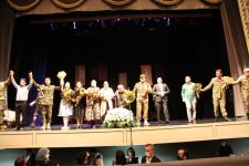 Bir nəfəs qədər – спектакль о матери, которая ждет сына с фронта (ФОТО)