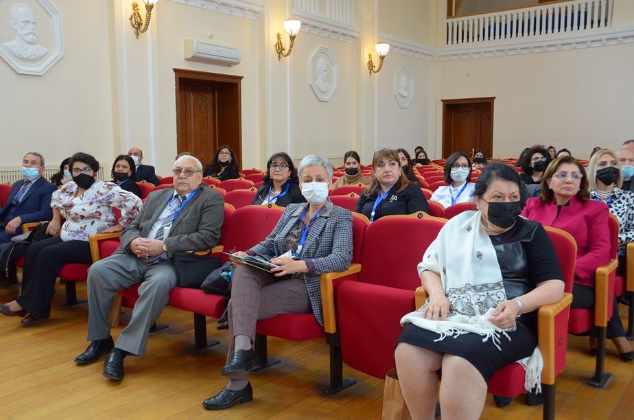 Диалог музыкальных культур Востока и Запада - 100 авторитетных ученых в Баку (ФОТО)