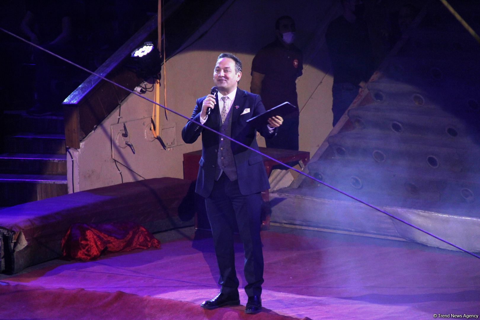 Федерация фехтования в инвалидных колясках при поддержке Бакинского государственного цирка провела благотворительную акцию (ФОТО)