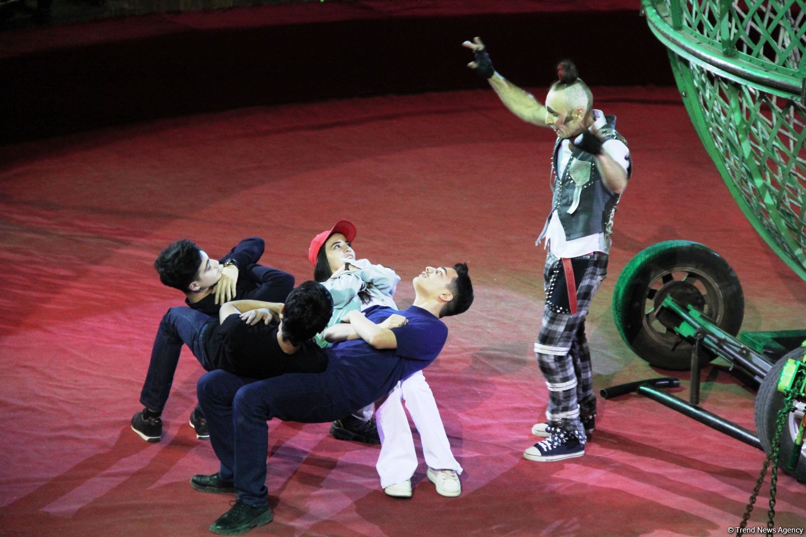 Как азербайджанец привез из России в Баку "Арену смелости" - ИНТЕРВЬЮ (ФОТО)