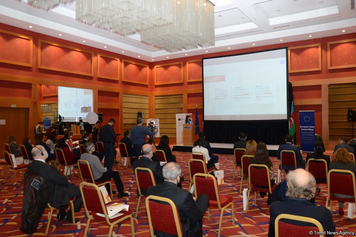 Шеки, Хырдалан и Лянкяран получили гранты в размере 30 тыс. евро от проекта ЕС (ФОТО)