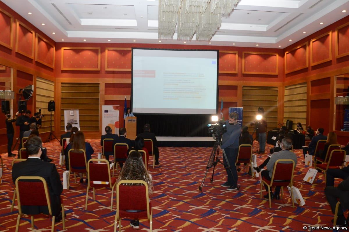 Шеки, Хырдалан и Лянкяран получили гранты в размере 30 тыс. евро от проекта ЕС (ФОТО)