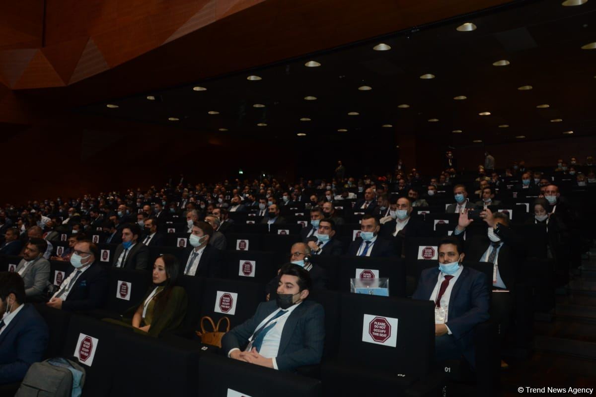 В Баку начал работу 25-й Международный бизнес-форум - IBF (ФОТО)