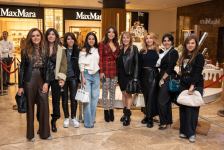 В Port Baku Mall представлена пряничная инсталляция Karabakh – Winter Wonderland в честь Победы Азербайджана (ВИДЕО, ФОТО)