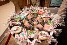 В Port Baku Mall представлена пряничная инсталляция Karabakh – Winter Wonderland в честь Победы Азербайджана (ВИДЕО, ФОТО)