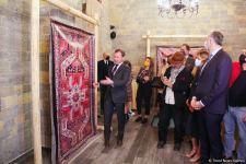 Новый взгляд на Карабахские ковры! В Ичери шехер представлена эксклюзивная коллекция – только 44! (ФОТО)