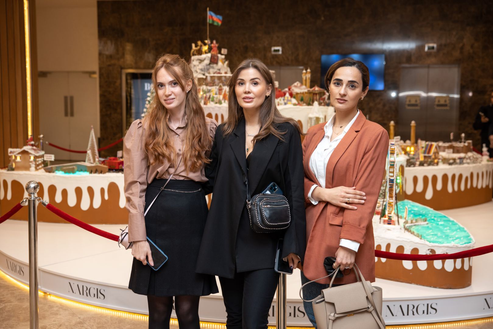 В Port Baku Mall представлена пряничная инсталляция Karabakh – Winter Wonderland в честь Победы Азербайджана (ВИДЕО, ФОТО)