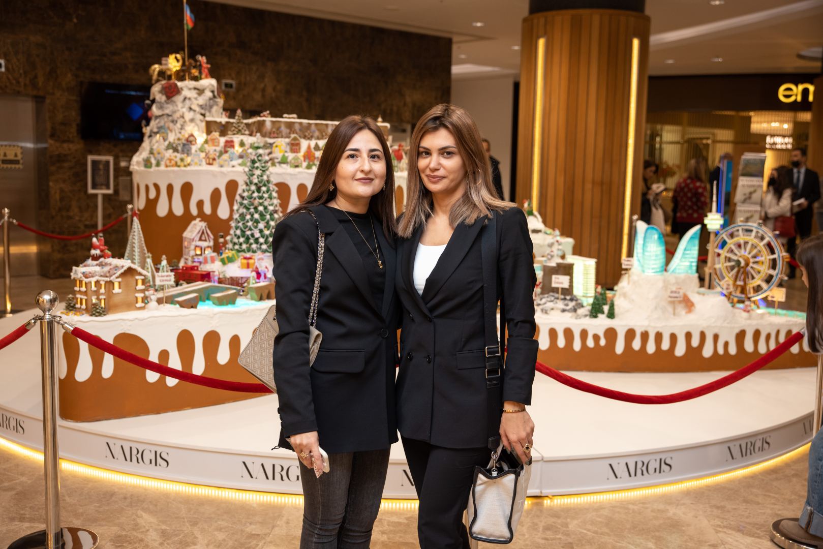 В Port Baku Mall представлена пряничная инсталляция Karabakh – Winter Wonderland в честь Победы Азербайджана (ВИДЕО, ФОТО)