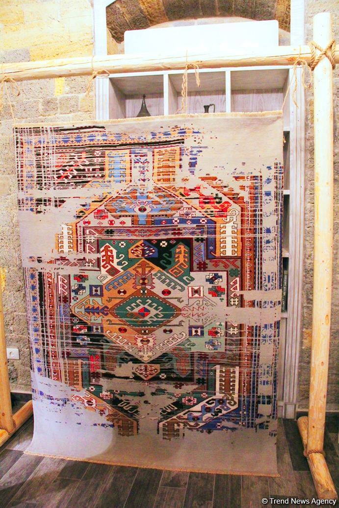 Новый взгляд на Карабахские ковры! В Ичери шехер представлена эксклюзивная коллекция – только 44! (ФОТО)