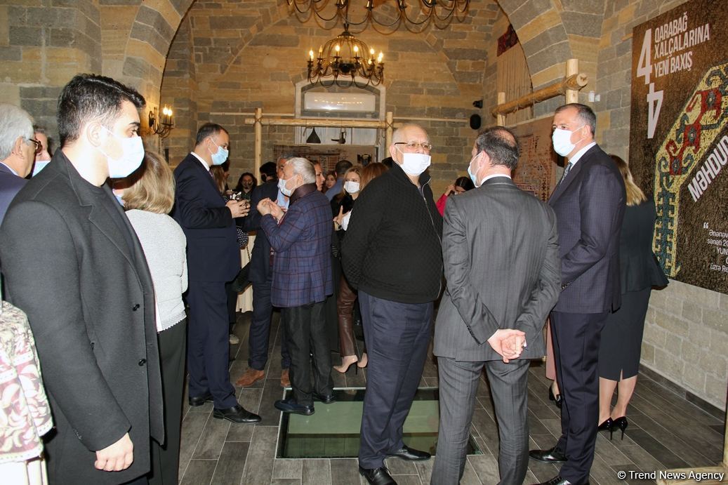 Новый взгляд на Карабахские ковры! В Ичери шехер представлена эксклюзивная коллекция – только 44! (ФОТО)