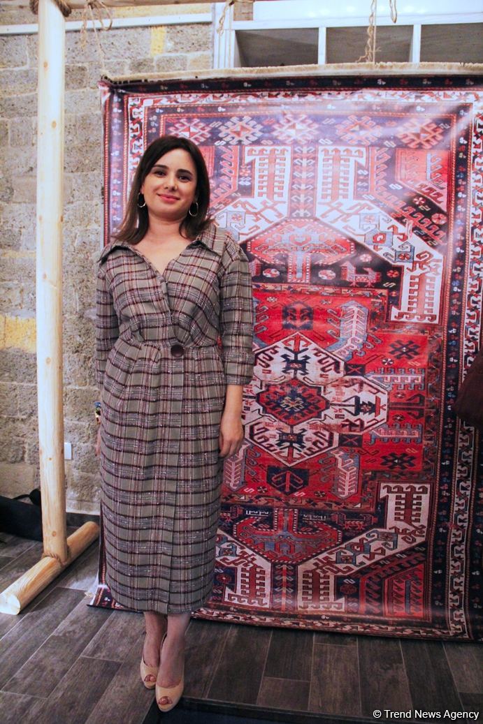Новый взгляд на Карабахские ковры! В Ичери шехер представлена эксклюзивная коллекция – только 44! (ФОТО)