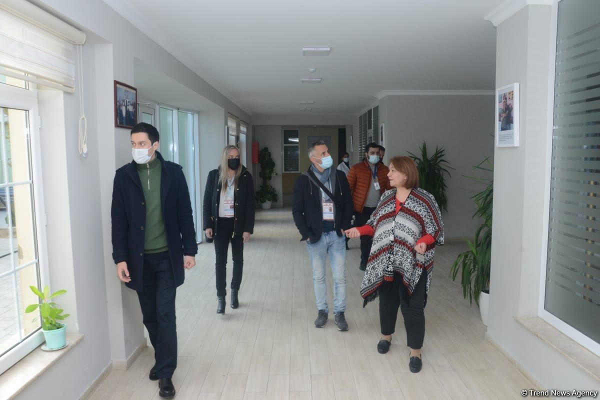 Федерация гимнастики Азербайджана провела благотворительную акцию с участием звездных послов ЧМ в Баку (ФОТО)