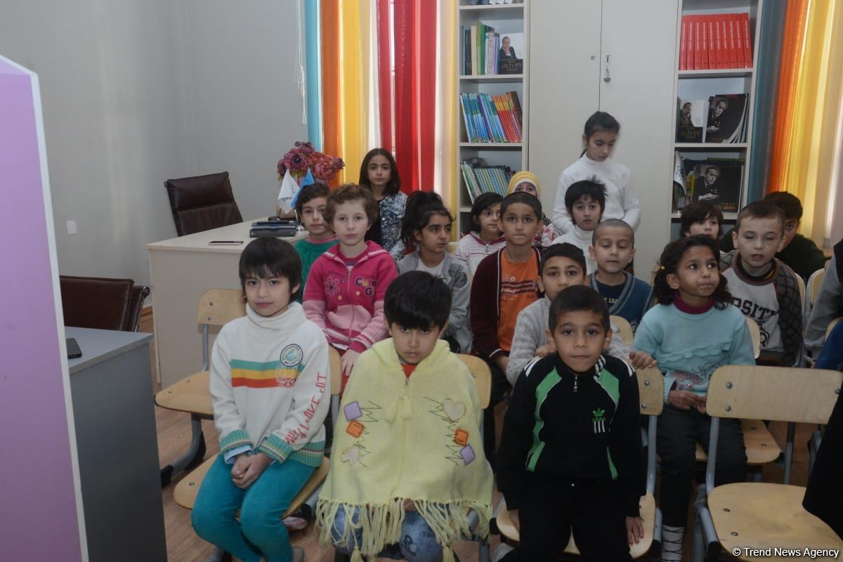 Федерация гимнастики Азербайджана провела благотворительную акцию с участием звездных послов ЧМ в Баку (ФОТО)