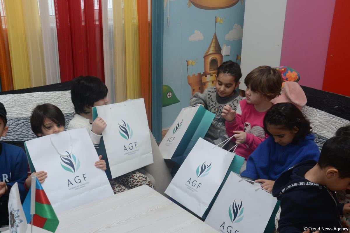 Федерация гимнастики Азербайджана провела благотворительную акцию с участием звездных послов ЧМ в Баку (ФОТО)