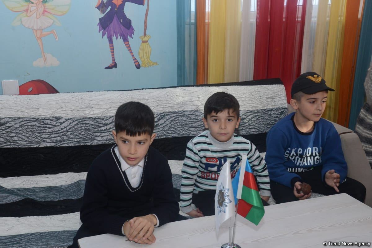 Федерация гимнастики Азербайджана провела благотворительную акцию с участием звездных послов ЧМ в Баку (ФОТО)