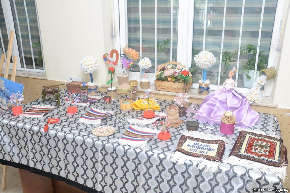 Федерация гимнастики Азербайджана провела благотворительную акцию с участием звездных послов ЧМ в Баку (ФОТО)