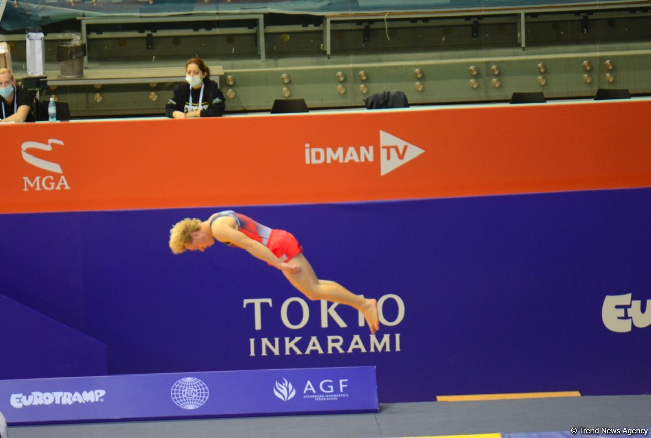 В Баку стартовал второй день ЧМ по прыжкам на батуте и тамблингу (ФОТО)