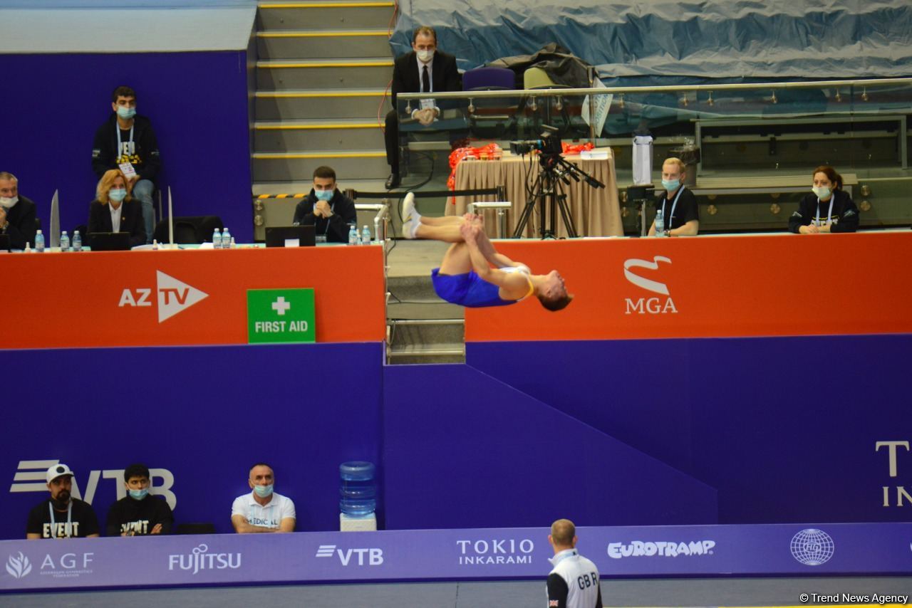 В Баку стартовал второй день ЧМ по прыжкам на батуте и тамблингу (ФОТО)