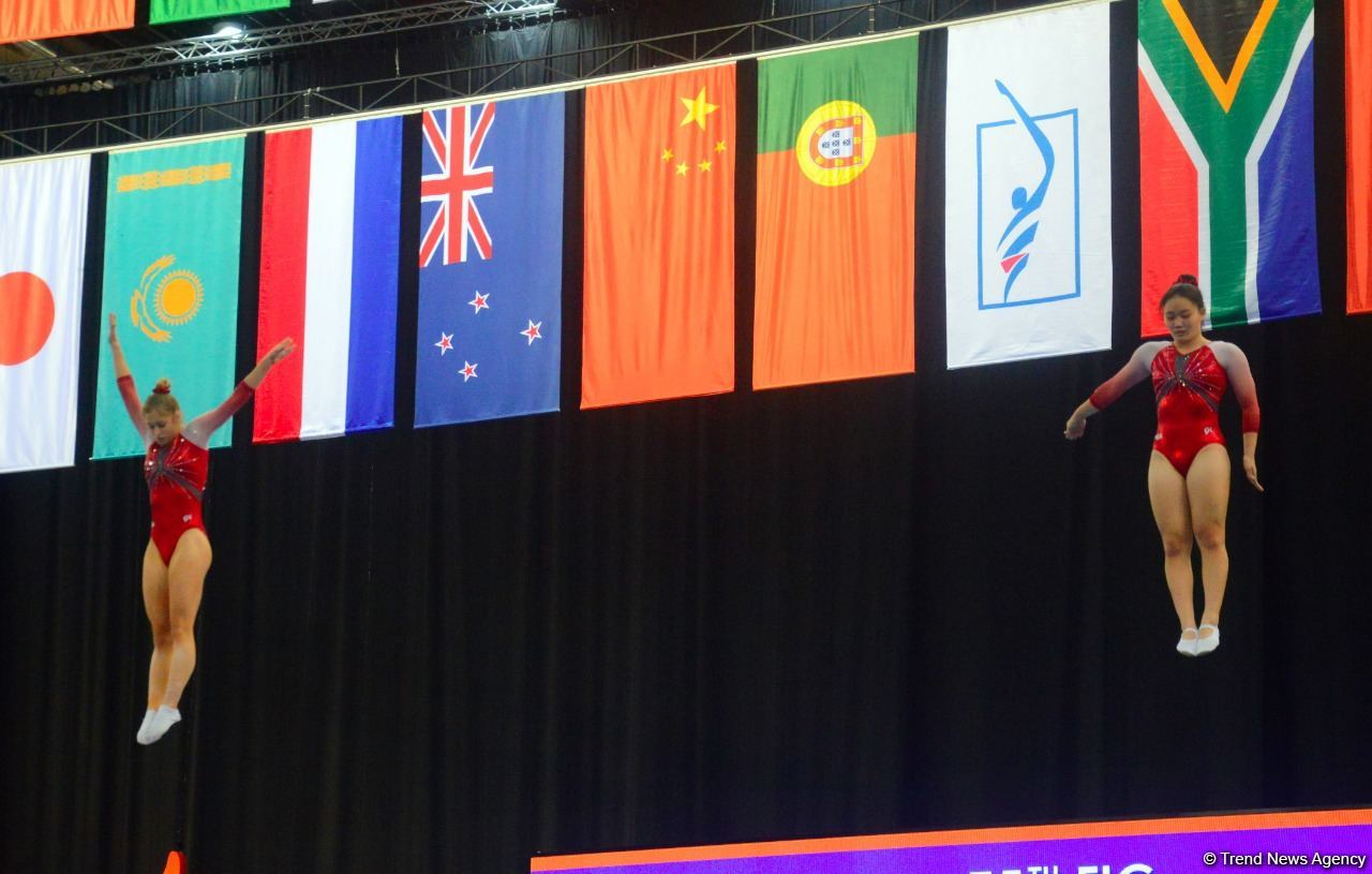 В Баку стартовал второй день ЧМ по прыжкам на батуте и тамблингу (ФОТО)