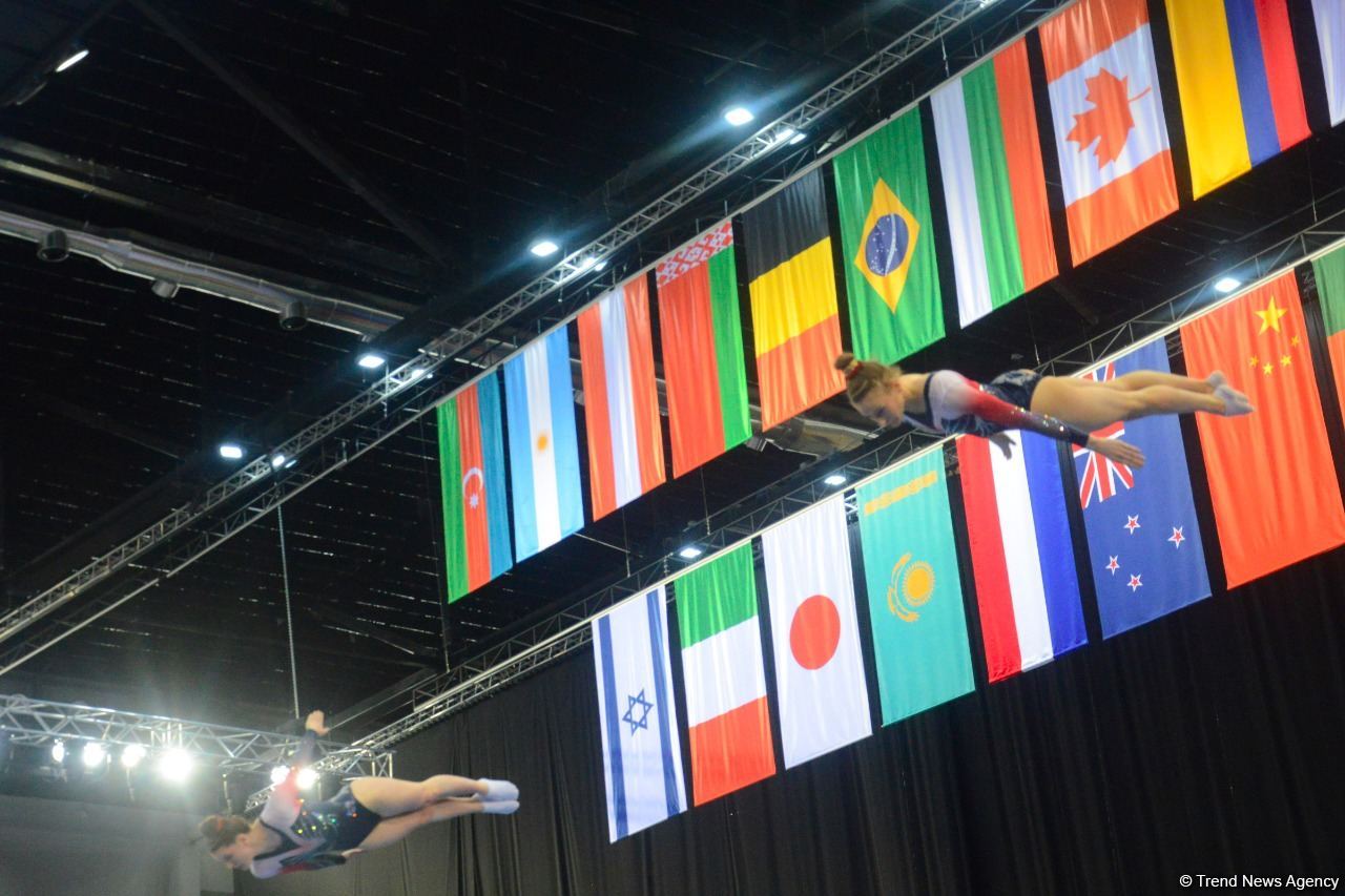 В Баку стартовал второй день ЧМ по прыжкам на батуте и тамблингу (ФОТО)