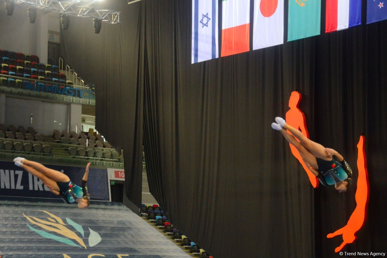 В Баку стартовал второй день ЧМ по прыжкам на батуте и тамблингу (ФОТО)