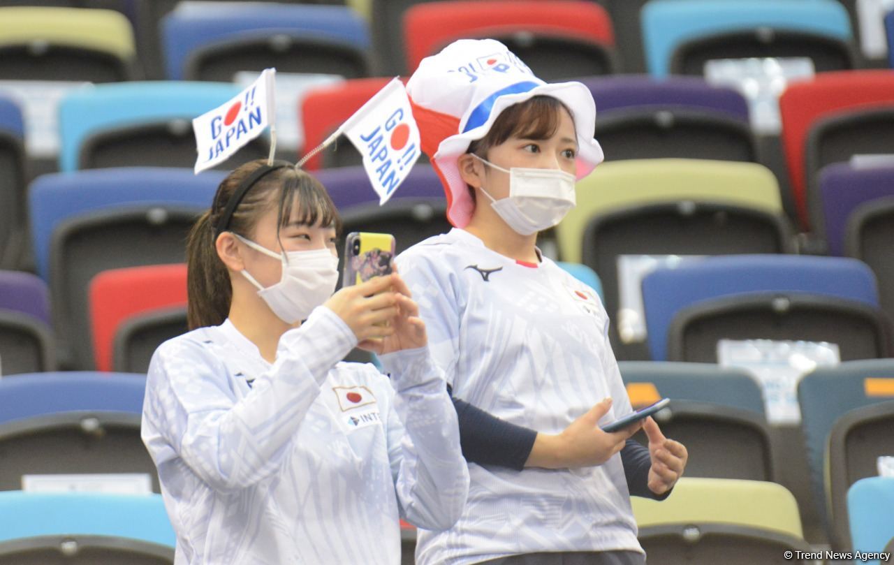 В Баку стартовал второй день ЧМ по прыжкам на батуте и тамблингу (ФОТО)