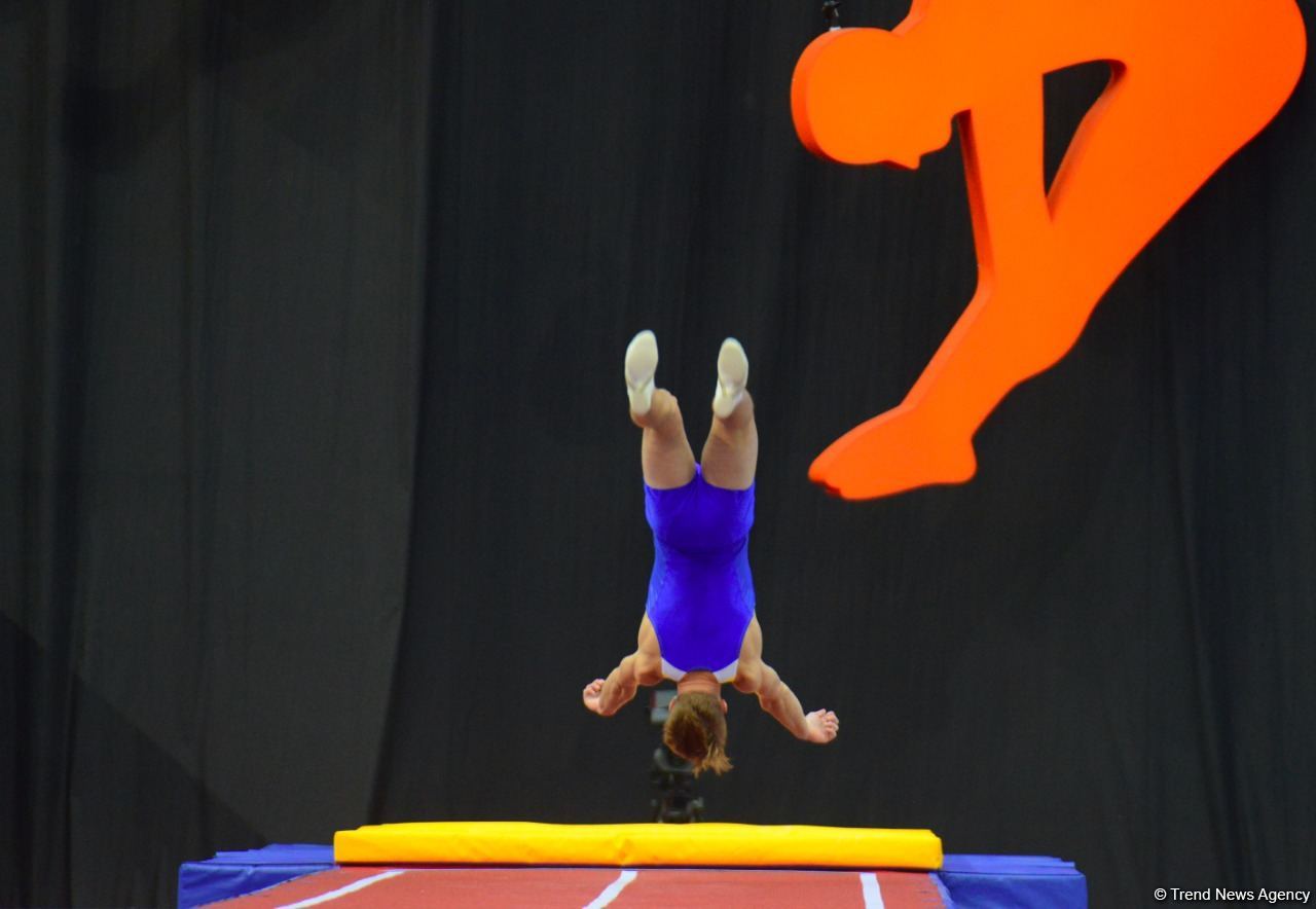 В Баку стартовал второй день ЧМ по прыжкам на батуте и тамблингу (ФОТО)
