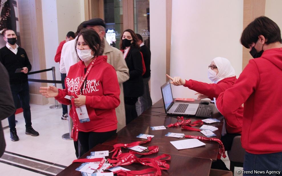 Большой праздник кино в Баку - давно такого не было! Звезды на открытии международного фестиваля – участники из 18 стран (ФОТО)